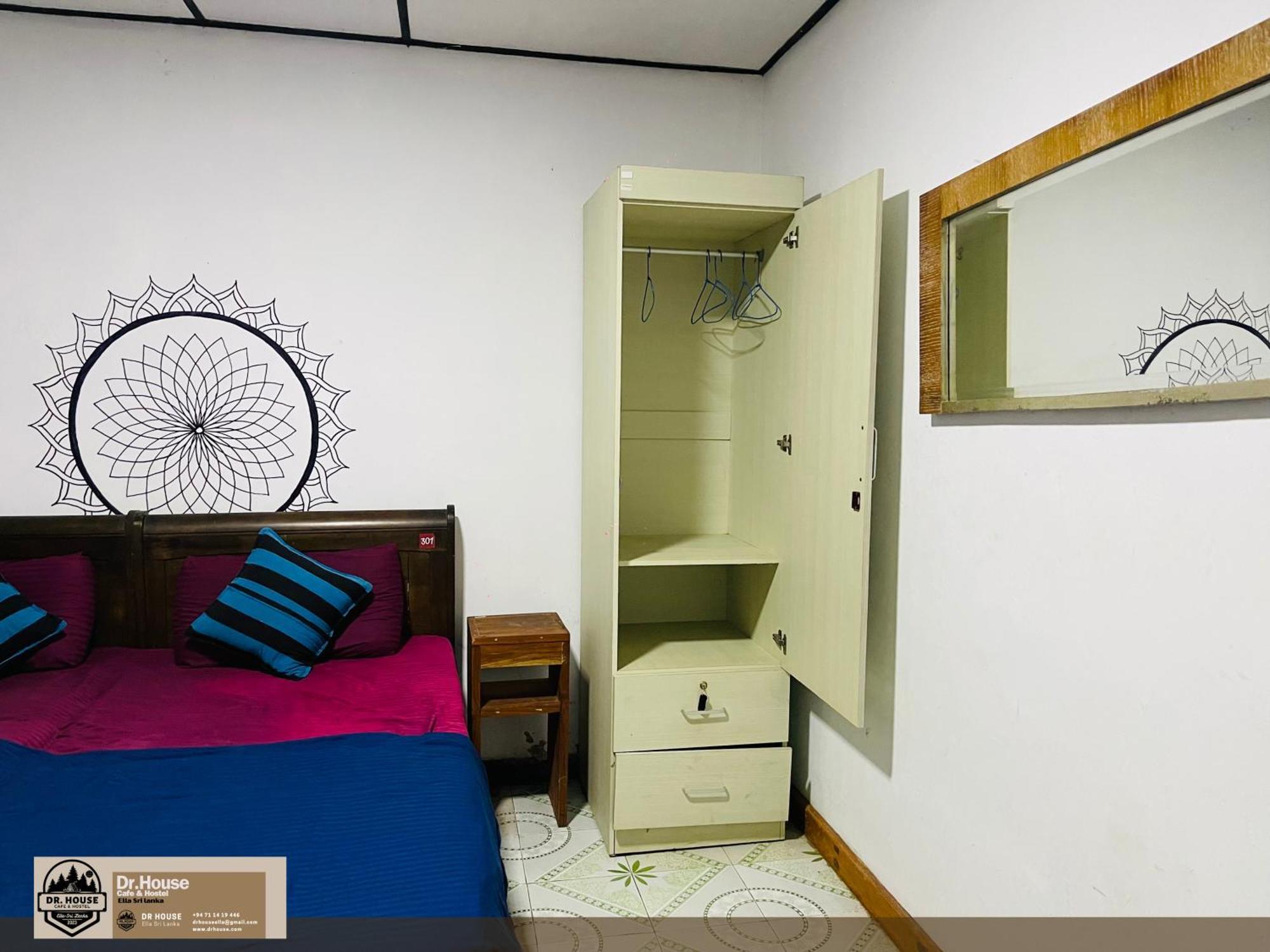 Dr House Ella - Hostel & Cafe 외부 사진