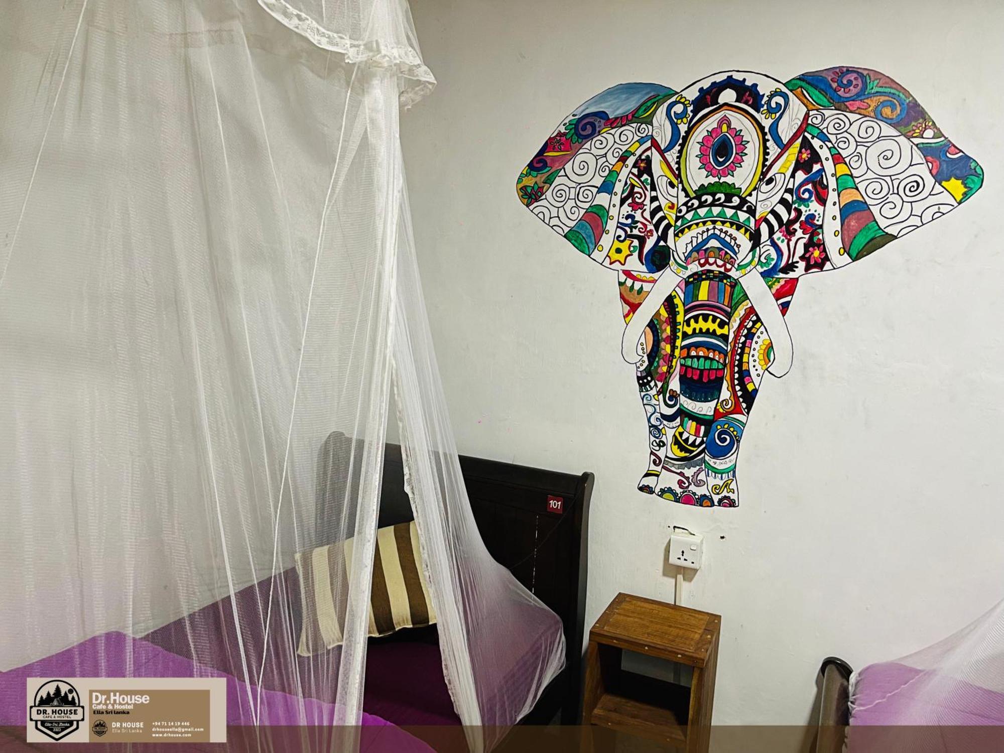 Dr House Ella - Hostel & Cafe 외부 사진