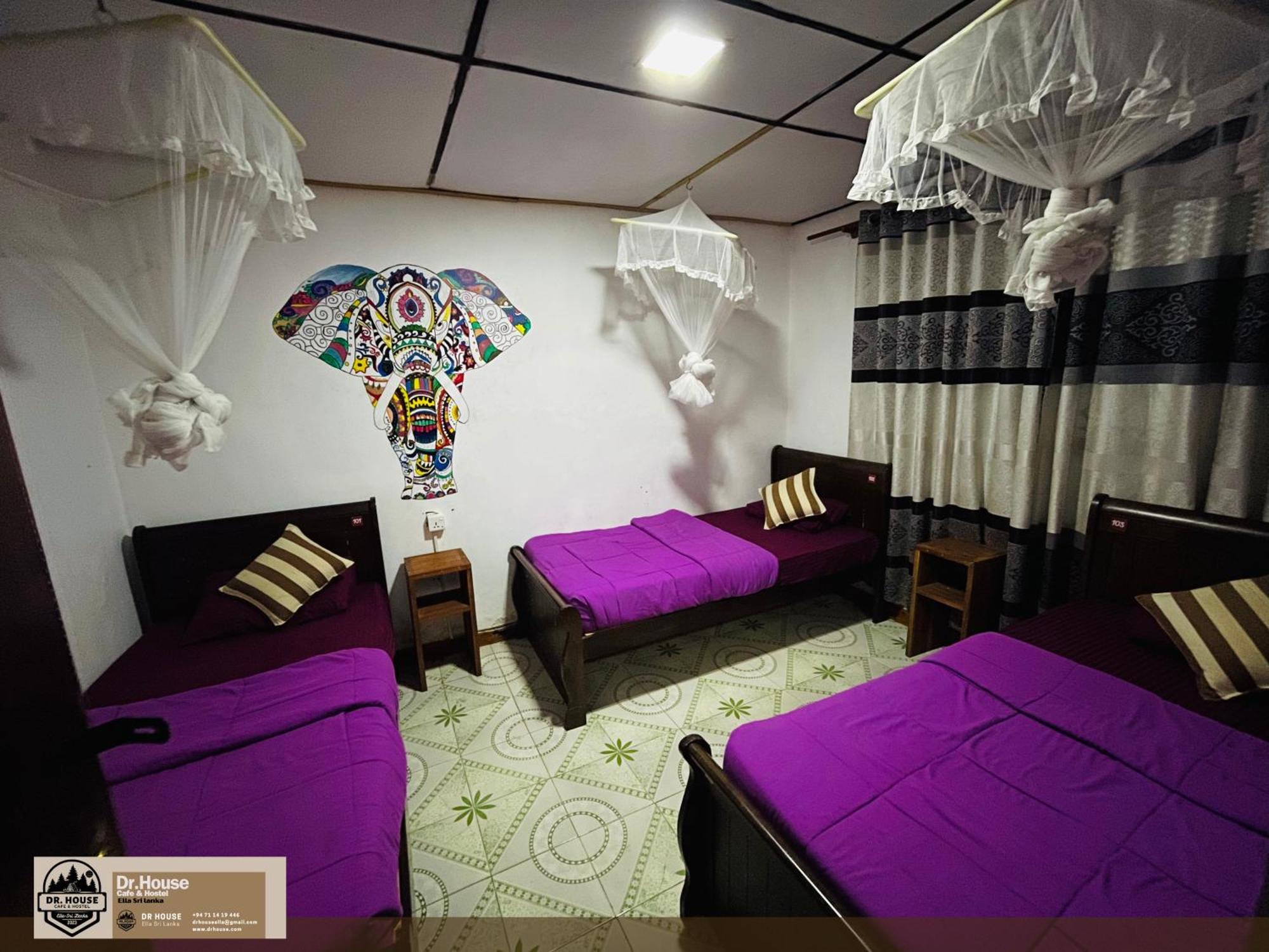 Dr House Ella - Hostel & Cafe 외부 사진