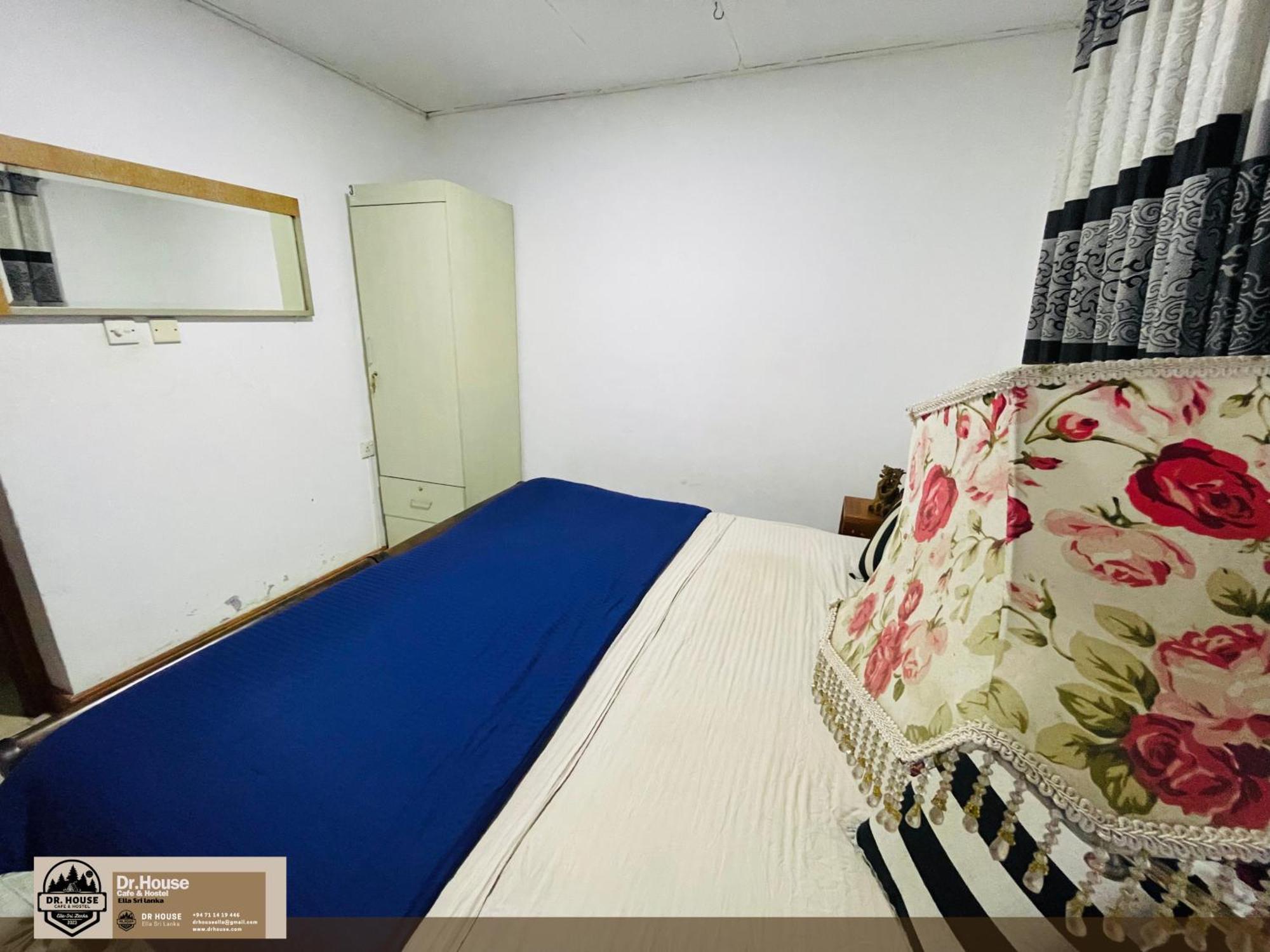 Dr House Ella - Hostel & Cafe 외부 사진